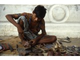 Schuster und Sandalenspezialist in Madras (Indien 1988)